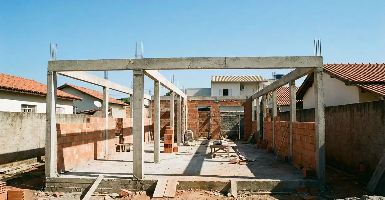 construir ou reformar
